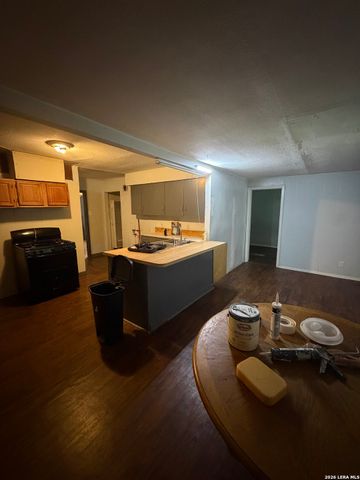 538 Como St, San Antonio, TX 78220