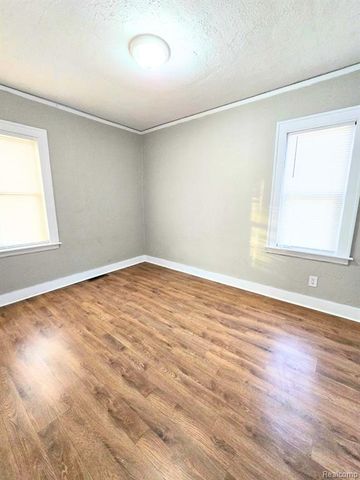 15757 Stansbury Street, Detroit, MI 48227