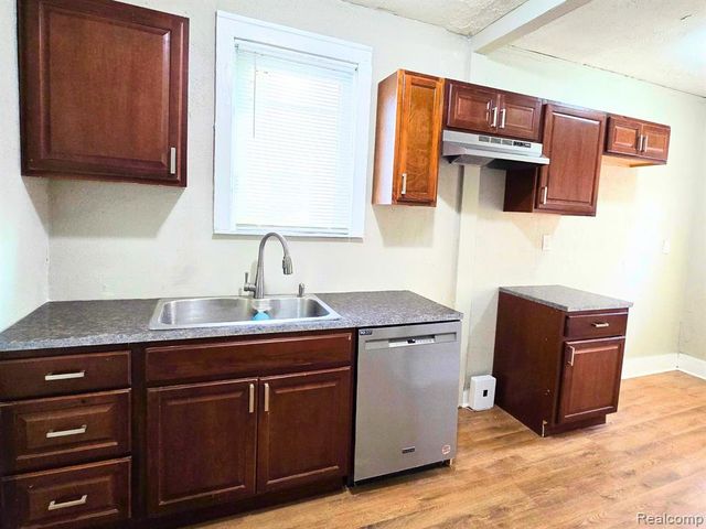 15757 Stansbury Street, Detroit, MI 48227