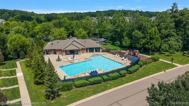 27928 Hopkins Drive, Novi, MI 48377