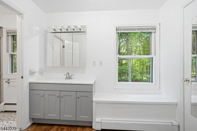 73 Lozier Rd, Mount Olive Twp., NJ 07828