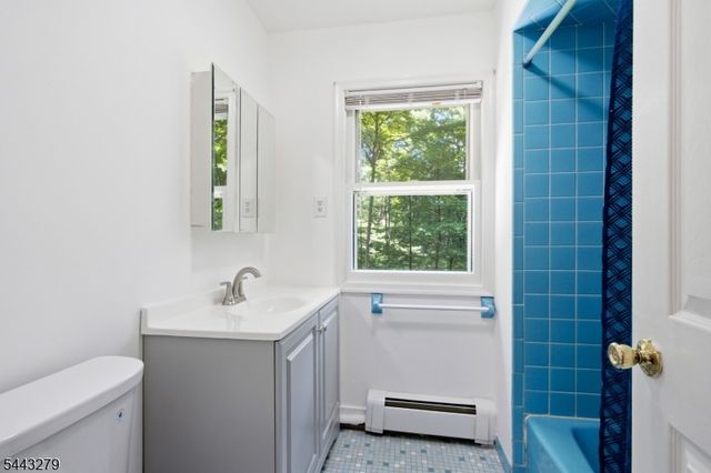 73 Lozier Rd, Mount Olive Twp., NJ 07828