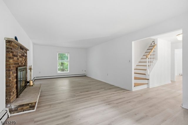 73 Lozier Rd, Mount Olive Twp., NJ 07828