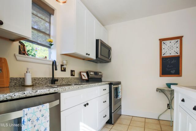 281 Forrest Avenue, Biloxi, MS 39530