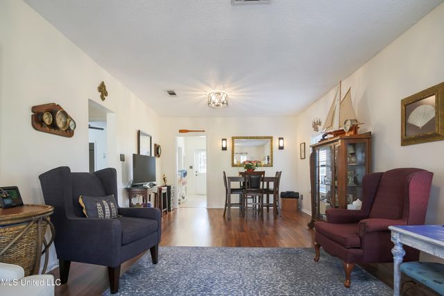 281 Forrest Avenue, Biloxi, MS 39530