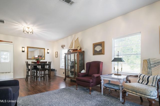 281 Forrest Avenue, Biloxi, MS 39530