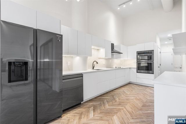 689 Luis Munoz Marin Boulevard 808, Jersey City, NJ 07310