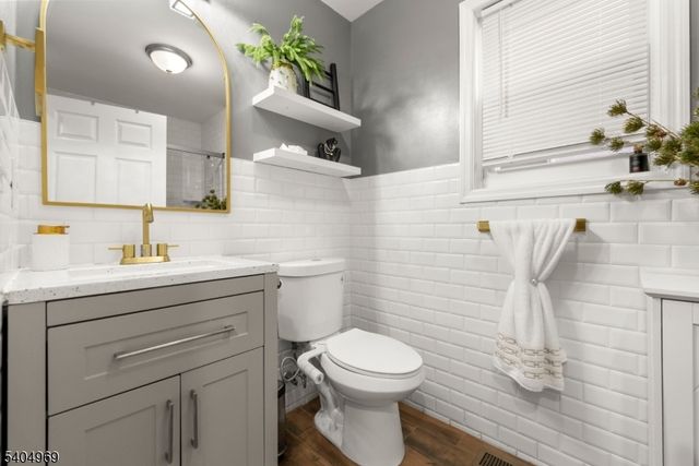 138 Lafayette St, Paterson City, NJ 07501