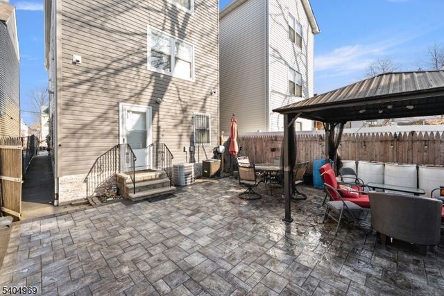 138 Lafayette St, Paterson City, NJ 07501