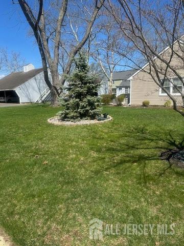 82 Dorset Lane C, Monroe, NJ 08831