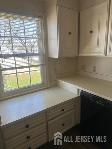 82 Dorset Lane C, Monroe, NJ 08831