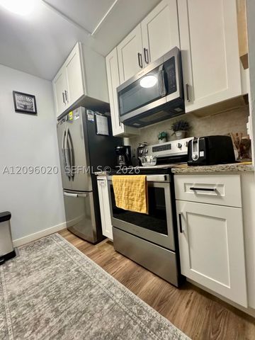 1401 SW 135th Ter 108H, Pembroke Pines, FL 33027