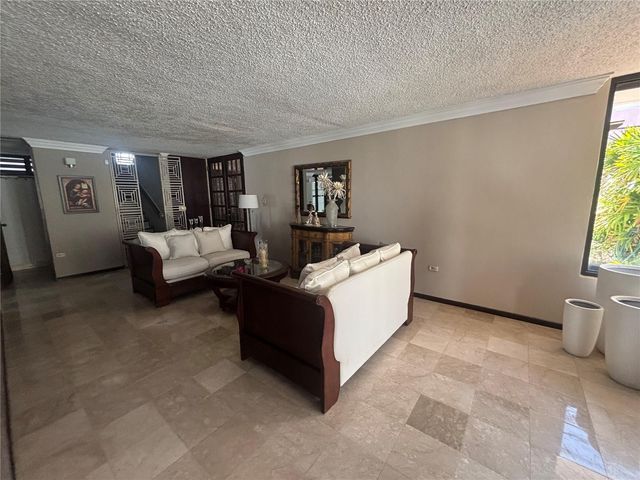 W 4-14 CALDERÓN DE LA BARCA, San Juan, PR 00926