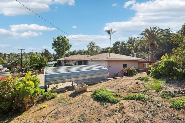 9070 Paradise Park Dr, Lakeside, CA 92040