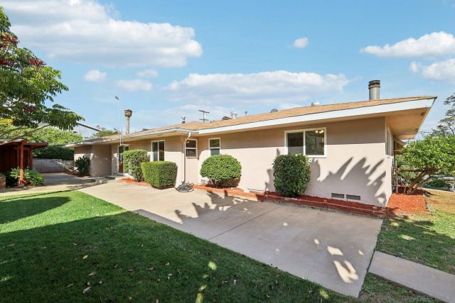 9070 Paradise Park Dr, Lakeside, CA 92040