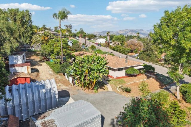 9070 Paradise Park Dr, Lakeside, CA 92040