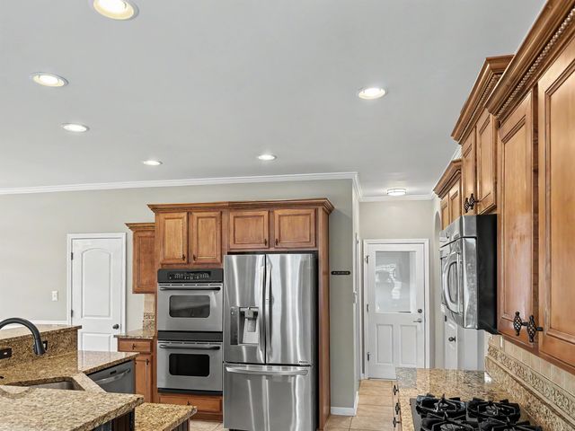 1706 MOSSY OAK LN, Collierville, TN 38017