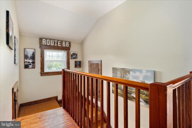 8735 SMITH CREEK RD, New Market, VA 22844