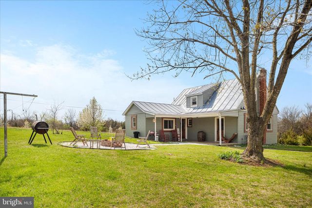 8735 SMITH CREEK RD, New Market, VA 22844