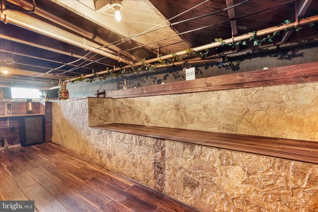 8735 SMITH CREEK RD, New Market, VA 22844