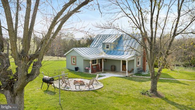 8735 SMITH CREEK RD, New Market, VA 22844