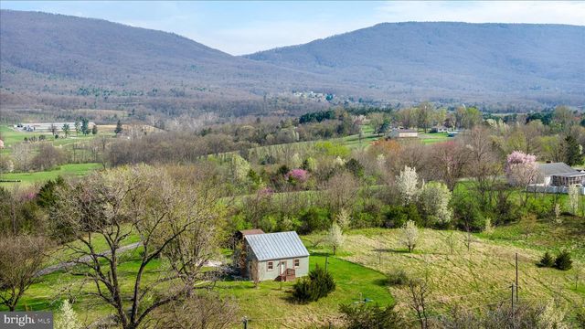 8735 SMITH CREEK RD, New Market, VA 22844
