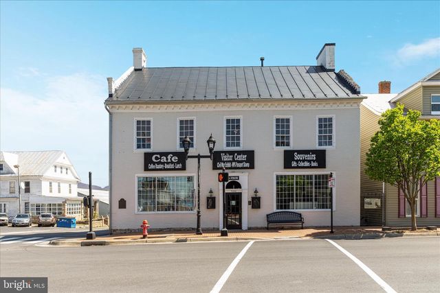 8735 SMITH CREEK RD, New Market, VA 22844