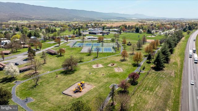 8735 SMITH CREEK RD, New Market, VA 22844