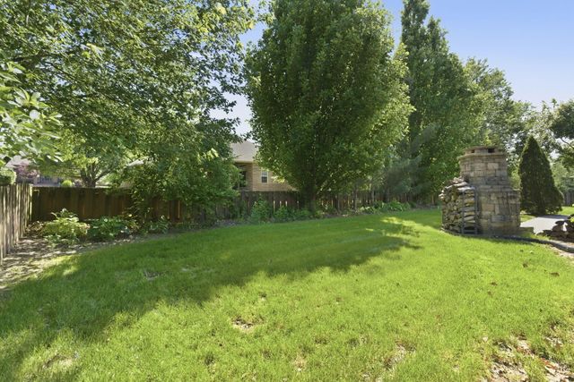 4212 Green Haven Drive, Nixa, MO 65714