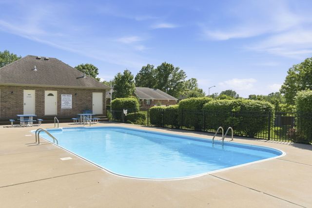 4212 Green Haven Drive, Nixa, MO 65714