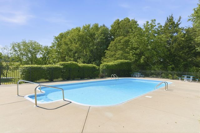 4212 Green Haven Drive, Nixa, MO 65714