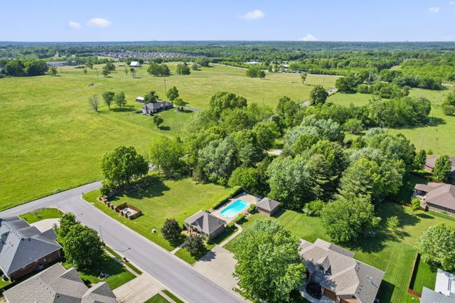 4212 Green Haven Drive, Nixa, MO 65714
