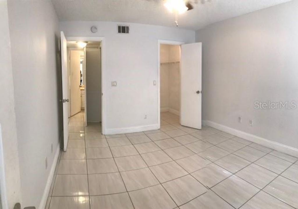 Image 5 of property listing at Address unavailable.