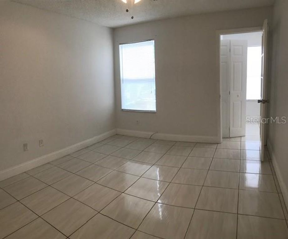Image 6 of property listing at Address unavailable.