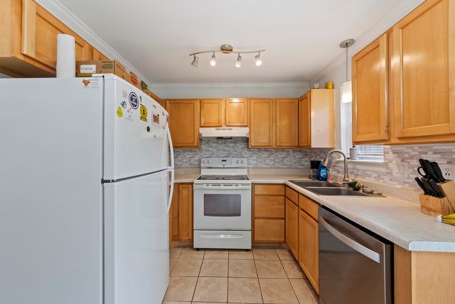 21 Rivers Point Row 11b, Charleston, SC 29412