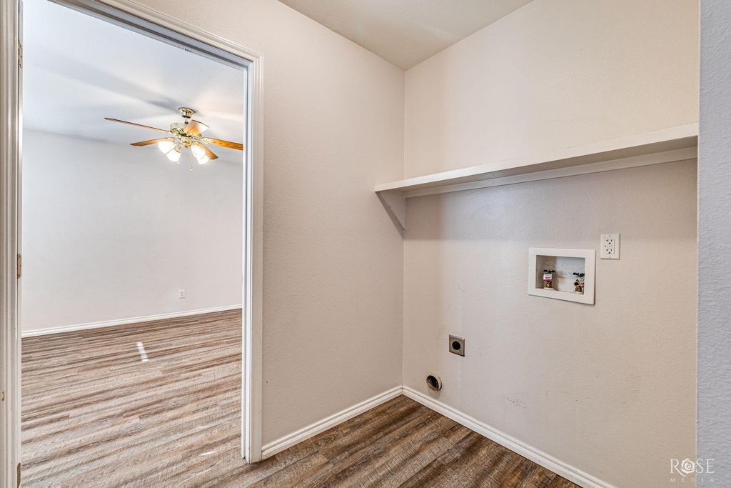 Image 12 of property listing at 1210 Guthrie Street, San Angelo, TX 76901