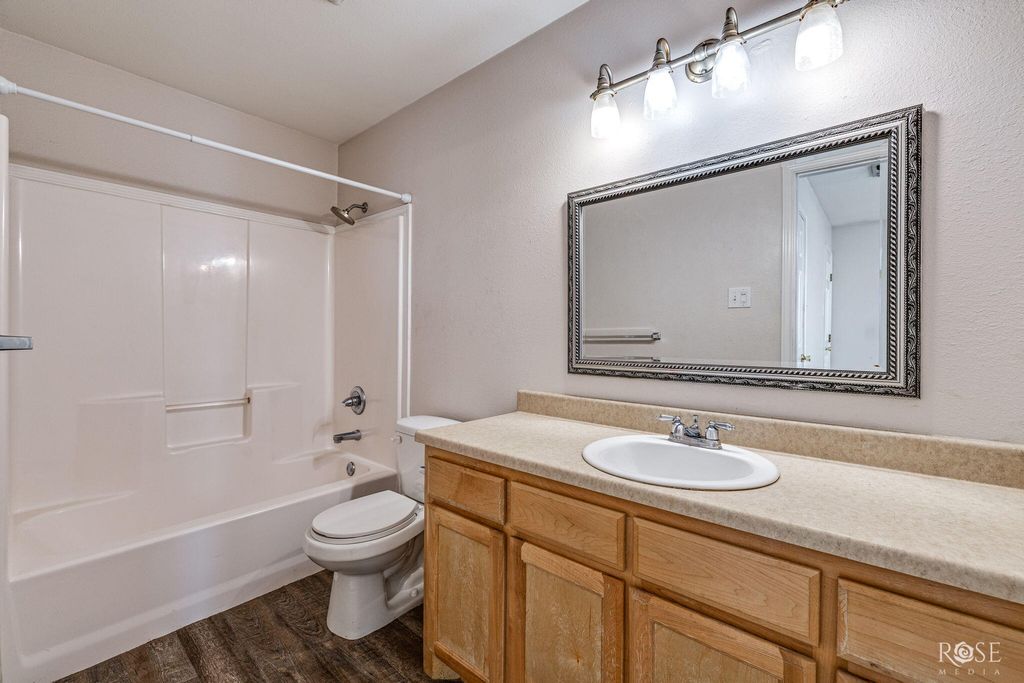 Image 15 of property listing at 1210 Guthrie Street, San Angelo, TX 76901
