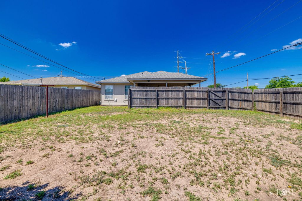 Image 21 of property listing at 1210 Guthrie Street, San Angelo, TX 76901