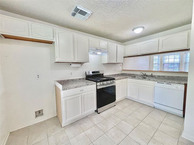 10910 Olivewood Drive, Houston, TX 77089