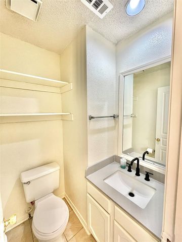 10910 Olivewood Drive, Houston, TX 77089