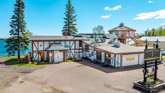 77 Brockway Avenue, Copper Harbor, MI 49918