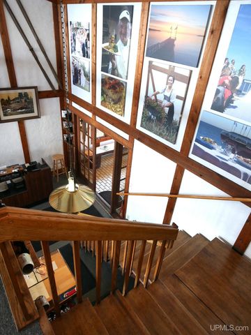 77 Brockway Avenue, Copper Harbor, MI 49918