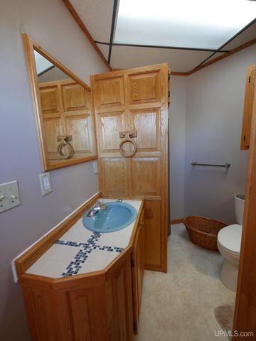 77 Brockway Avenue, Copper Harbor, MI 49918