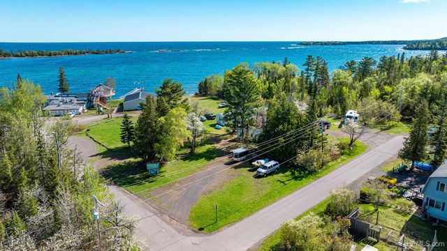 77 Brockway Avenue, Copper Harbor, MI 49918