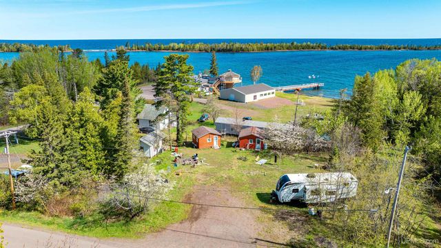 77 Brockway Avenue, Copper Harbor, MI 49918
