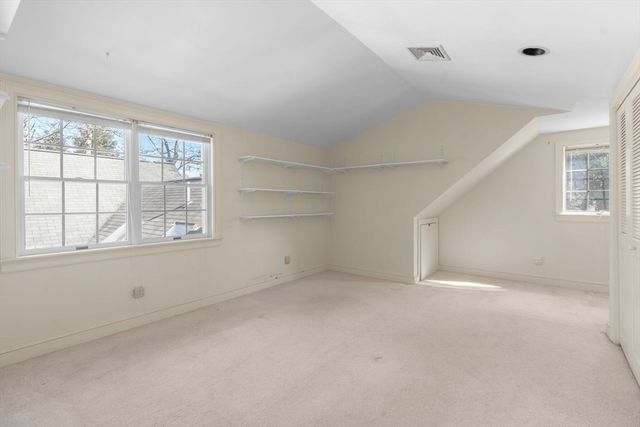 92 Wianno Cir, Barnstable, MA 02655