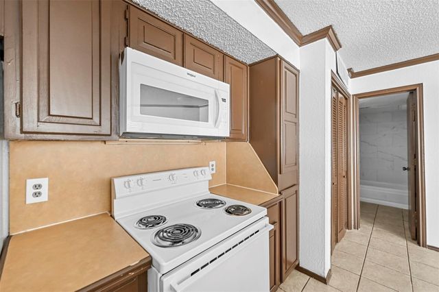 2314 Bamboo Drive I103, Arlington, TX 76006
