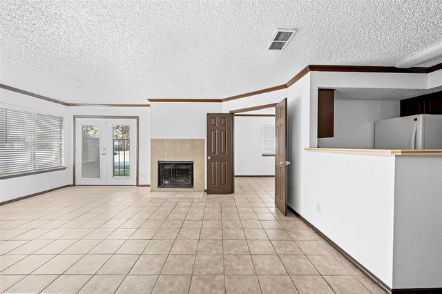 2314 Bamboo Drive I103, Arlington, TX 76006