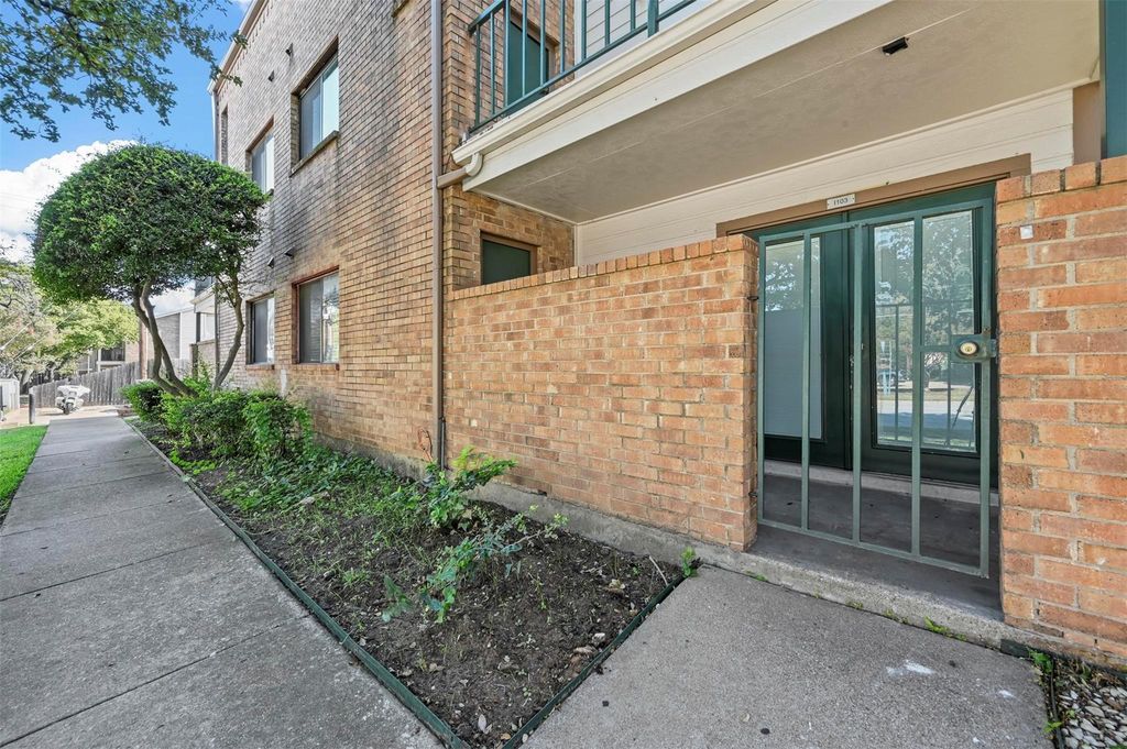 2314 Bamboo Drive I103, Arlington, TX 76006