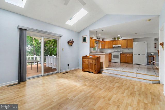 102 HEATHER HILL DR, Downingtown, PA 19335